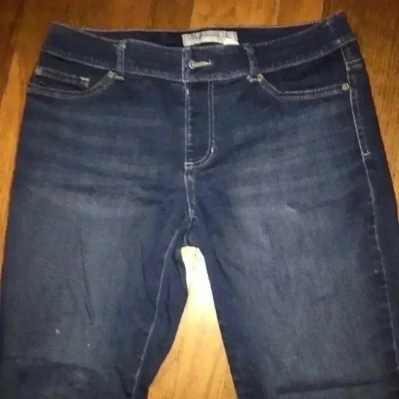 Chico’s Platinum Denim Stretch Ankle‎ Jeans, Sz 0.5 - Picture 2 of 3